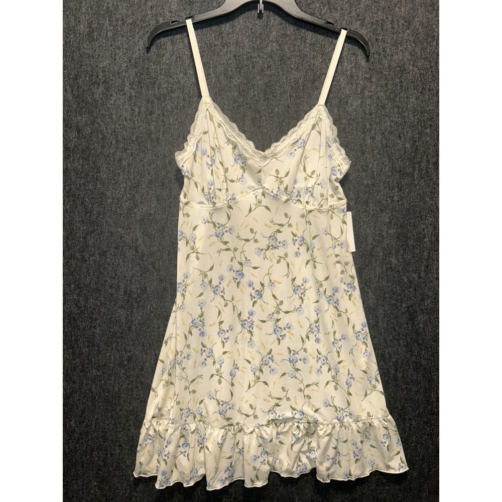 Laura Ashley Floral Nightgown Women Large Lace Trim Ruffle Hem Sleepwear